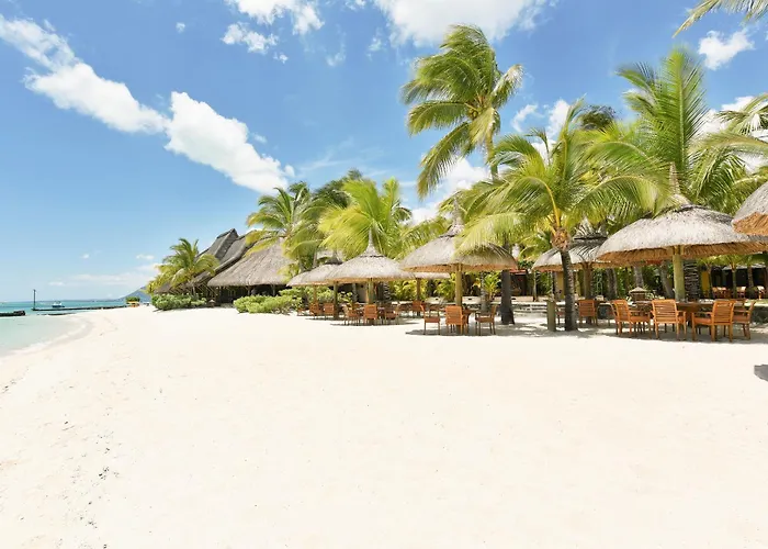 Paradis Beachcomber Golf Resort & Spa